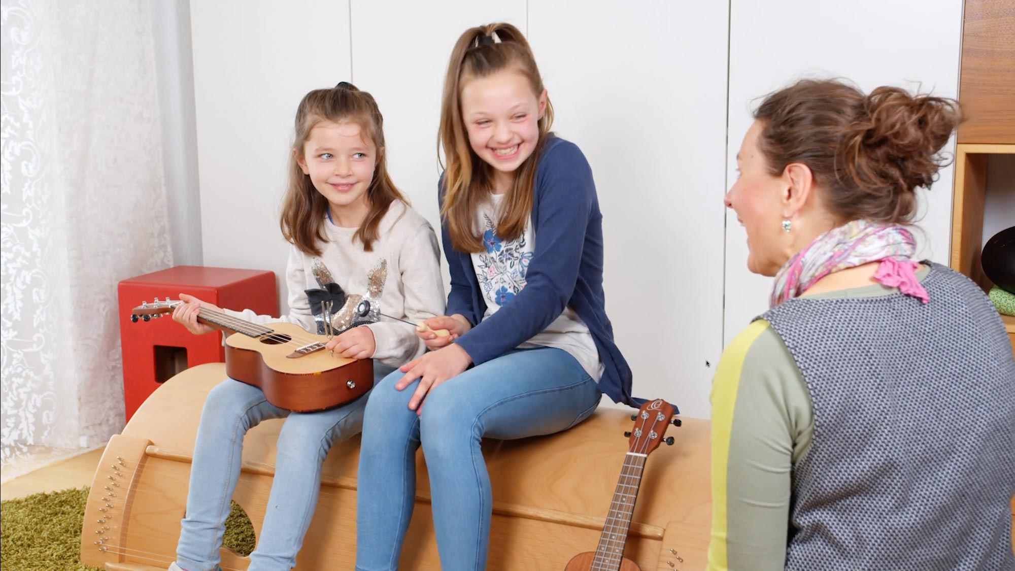 Hartmann Dorothea Musiktehrapie für Kinder mit der Klangwiege von ALLTON